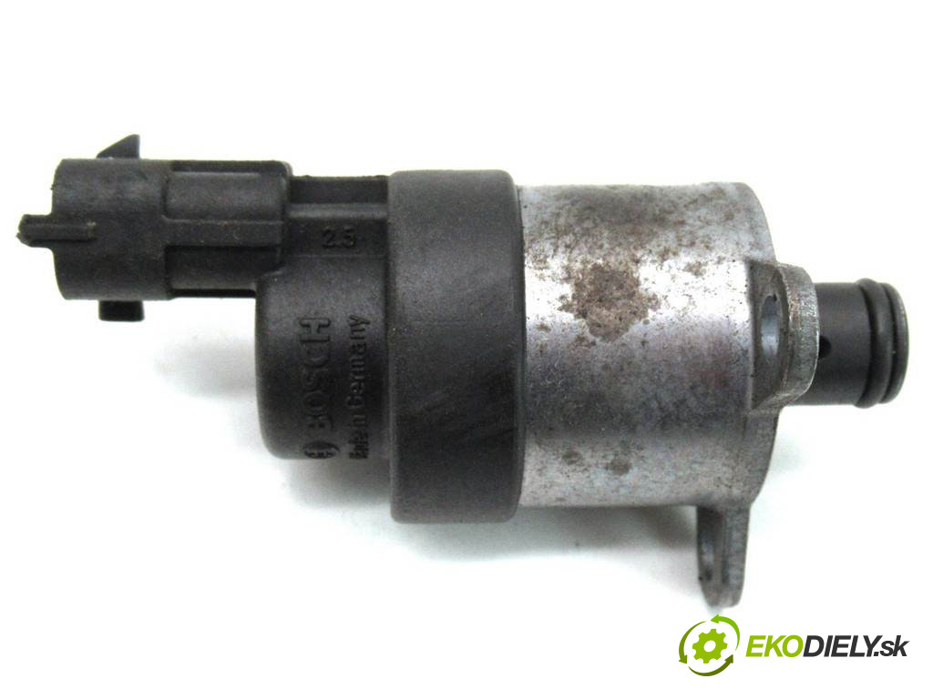 Opel Astra H       0  regulátor tlaku paliva 0928400654