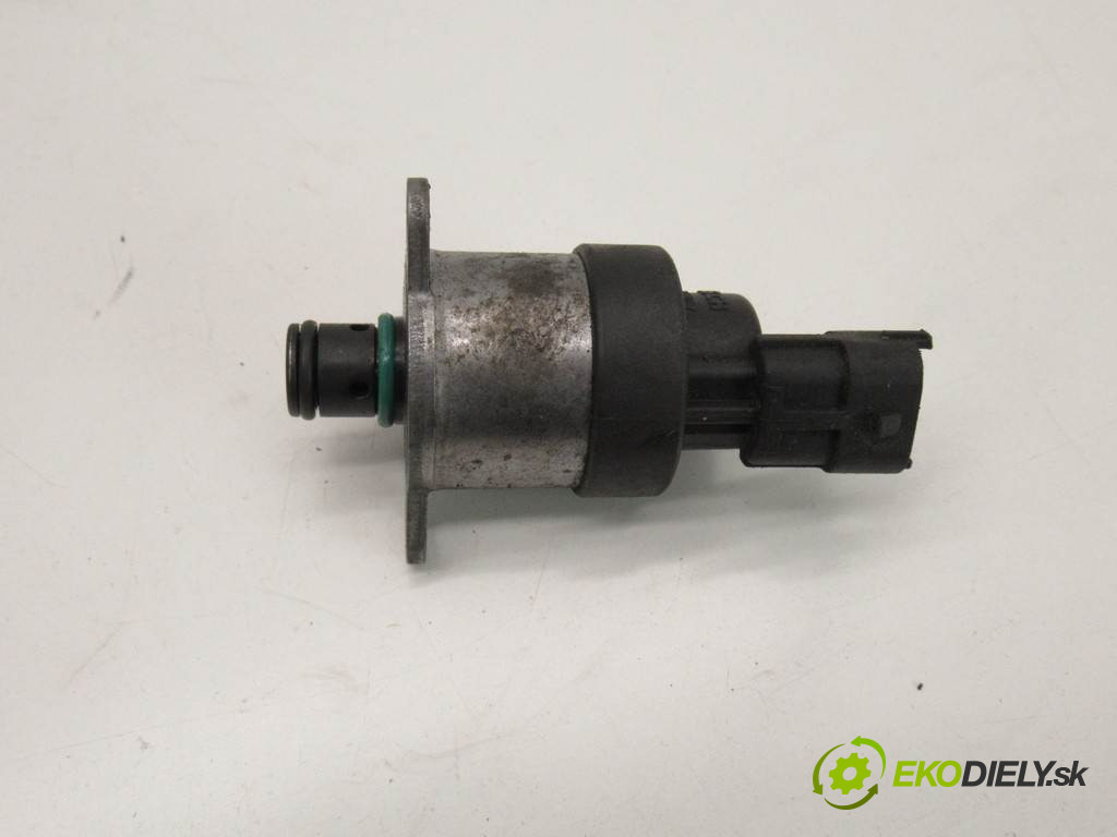 Opel Astra H       0  regulátor tlaku paliva 0928400654