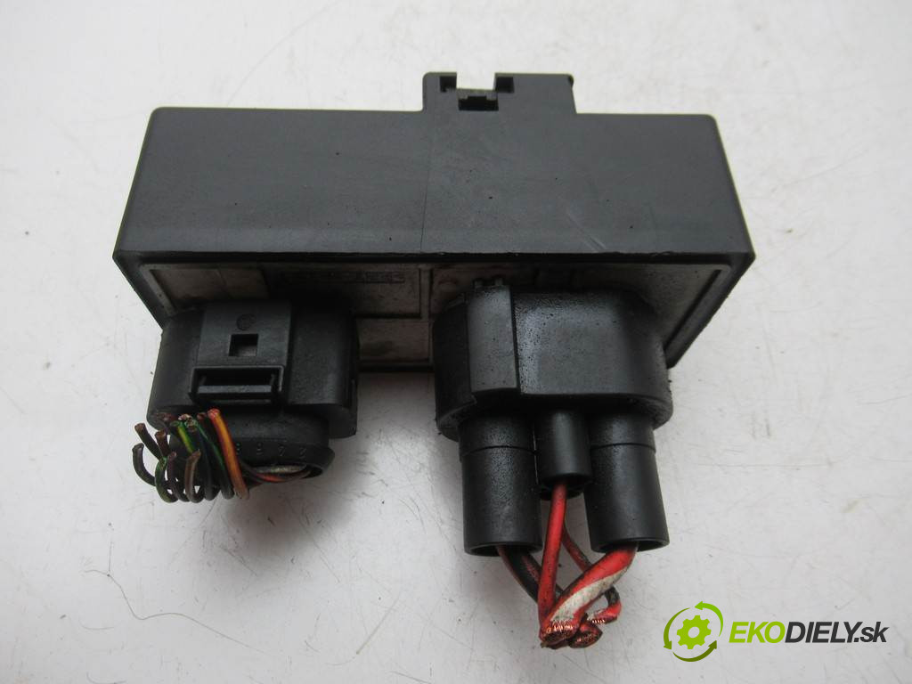 Audi A3 8L FL       0  modul řídící jednotka ventilátoru 1J0919506K
