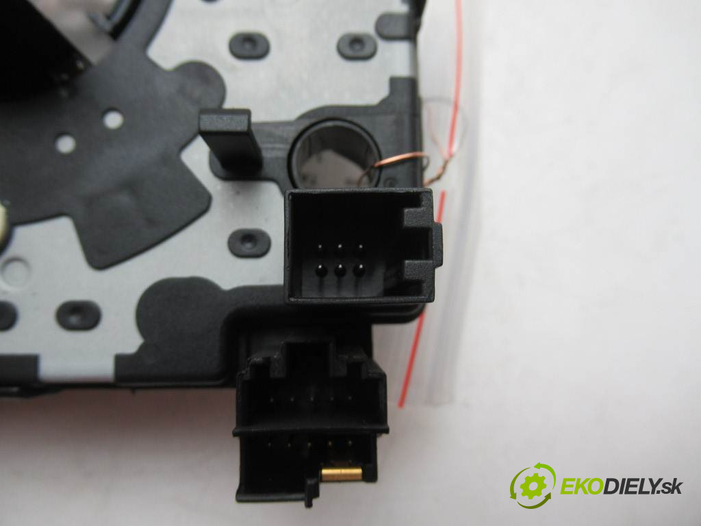Audi A3 8L FL       0  krúžok, slimák airbag 1J0959654J