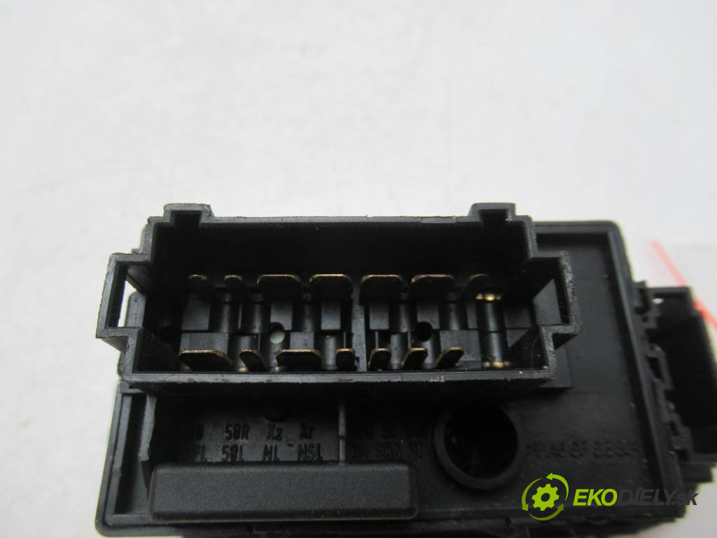 Volkswagen Sharan       0  spínač světel na přístrojové desce 7M1858099C