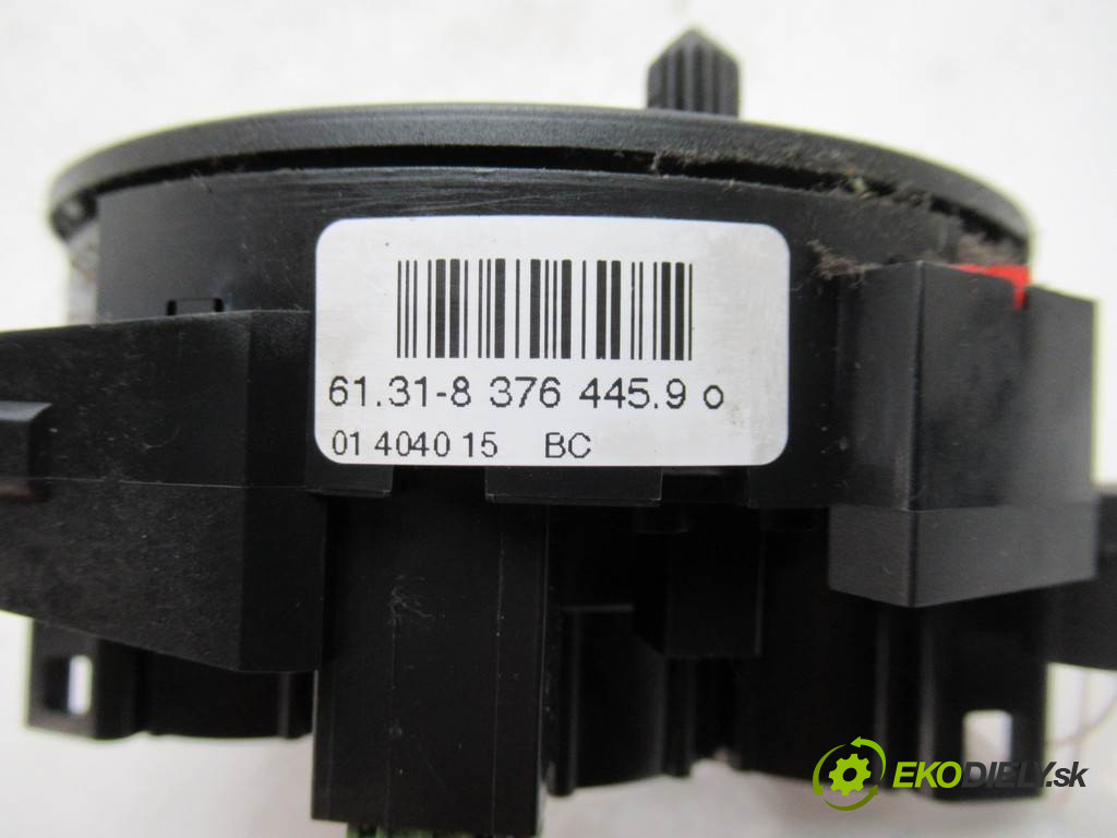 BMW 3 E46 LIFT       0  krúžok, slimák airbag 8376445