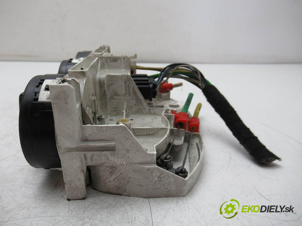 Skoda Octavia I LIFT       0  panel ovládania kúrenia 1J0820045E