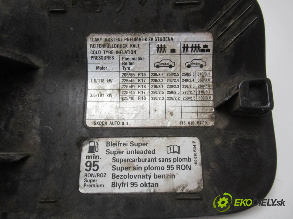 Skoda Superb II       0  dvierka nádrže paliva