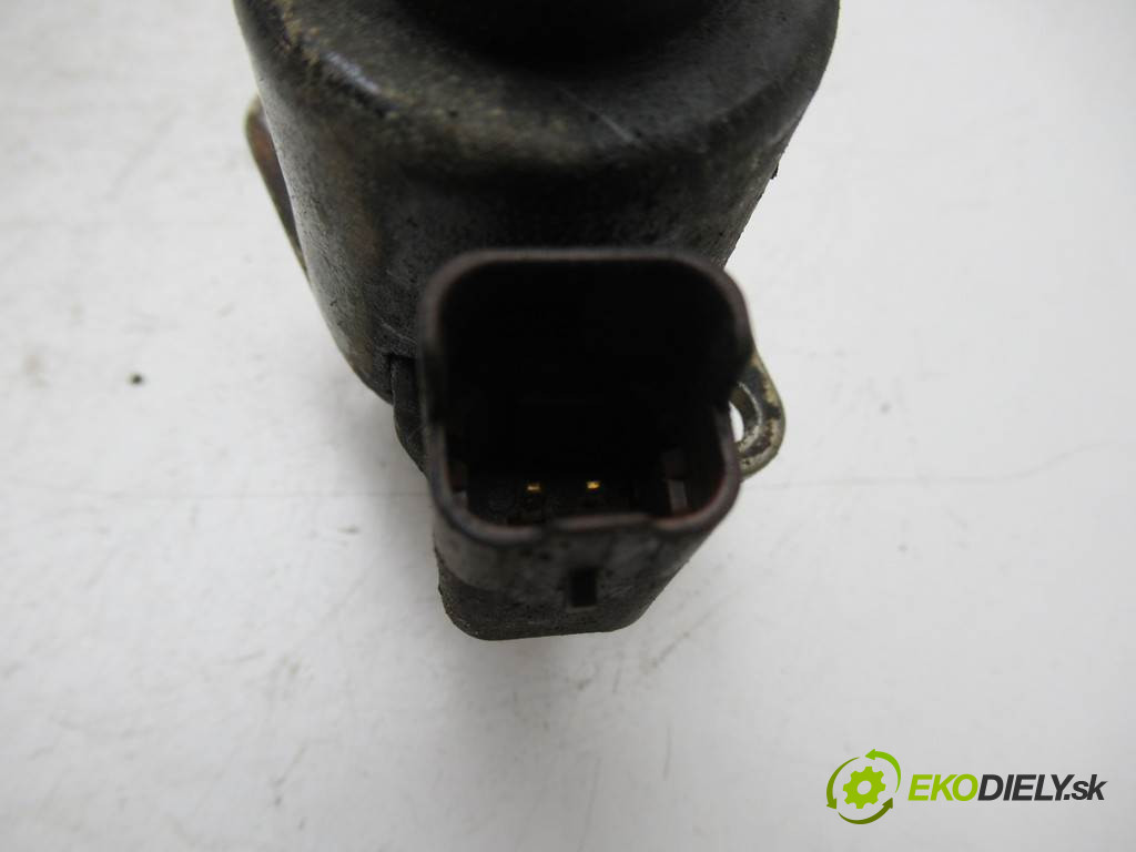 Renault Scenic II       0  regulátor tlaku paliva 93077509B