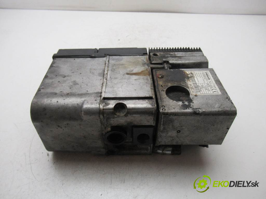 Volkswagen Passat B5       0  webasto 90889C
