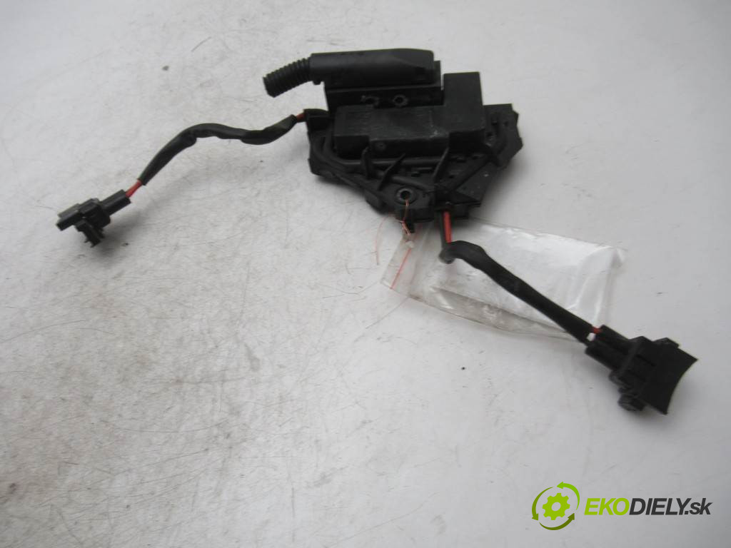 Opel Vectra C       0  modul řídící jednotka ventilátoru 1379131