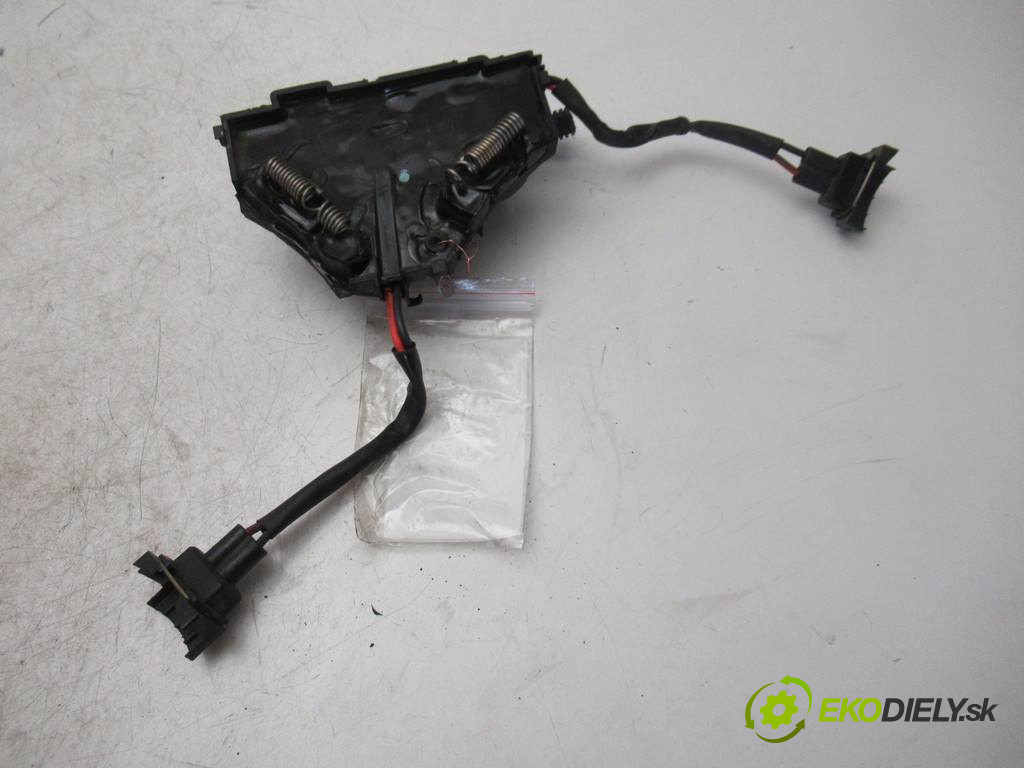 Opel Vectra C       0  modul řídící jednotka ventilátoru 1379131