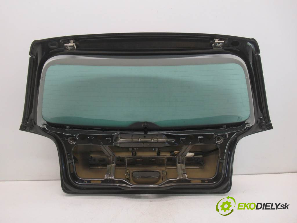 Volkswagen Polo IV 9N LIFT       0  zadná kapota