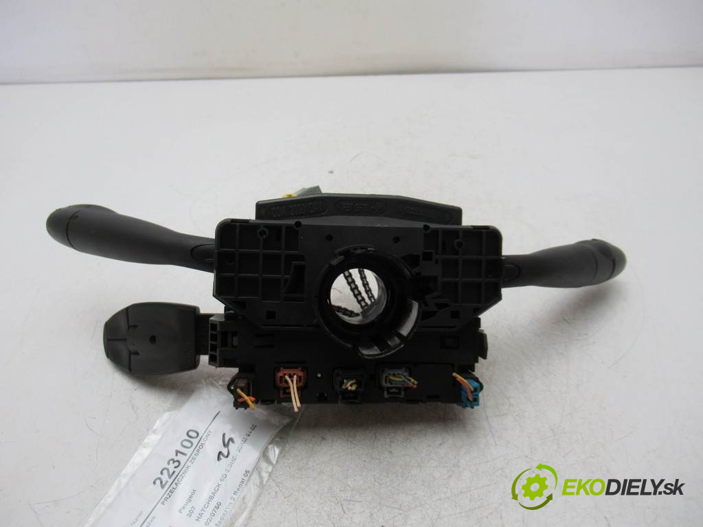 Peugeot 307       0  přepínač kombinovaný 96530931XT
