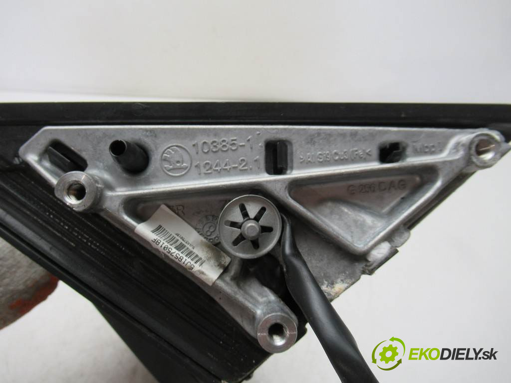 Skoda Fabia II       0  zpětné zrcátko levé