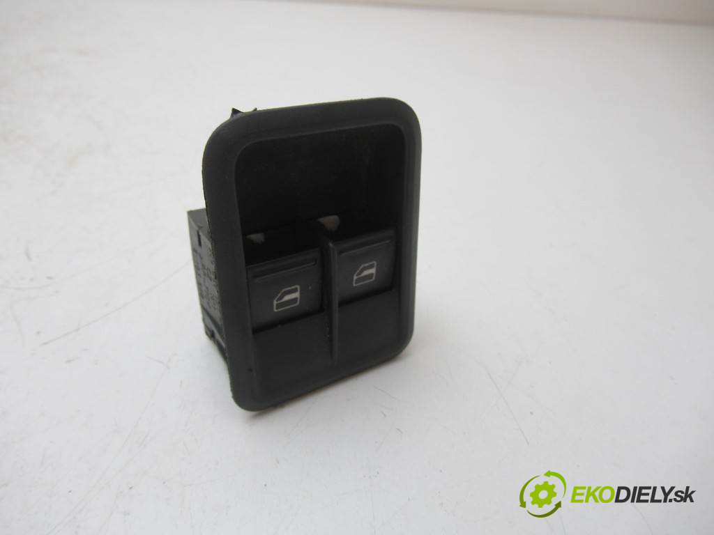 Skoda Fabia II       0  prepínač okien 5J0867171A