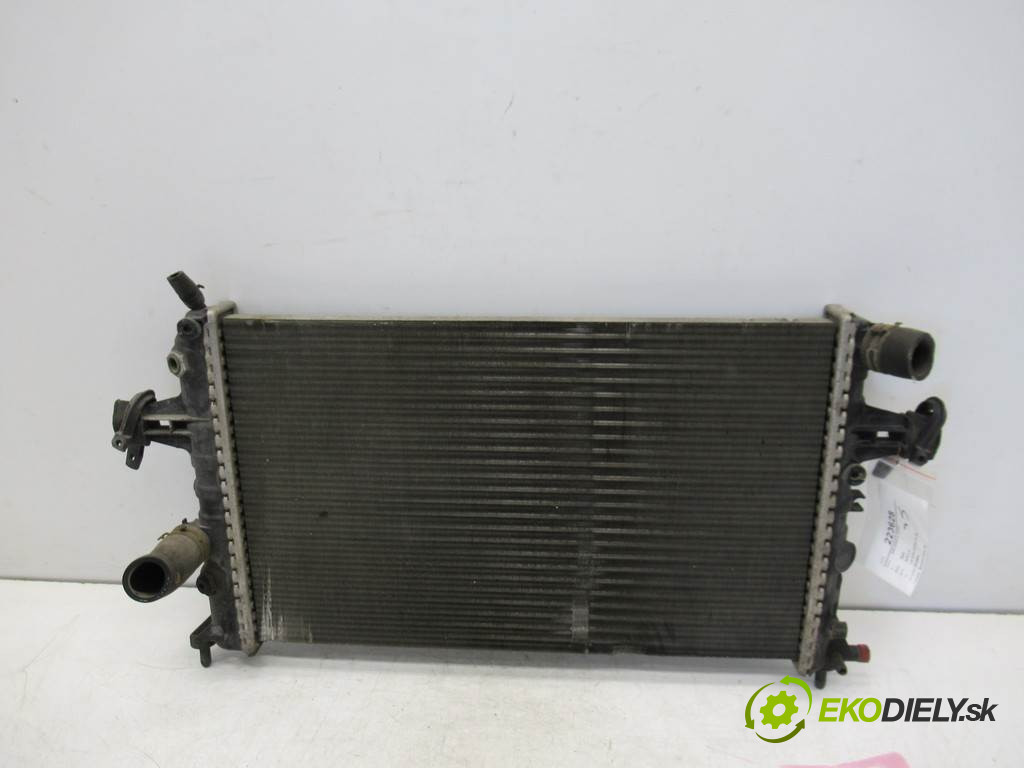 Opel Zafira A       0  chladič vody 13150404
