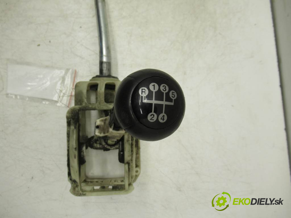 Opel Zafira A       0  kulisa - -