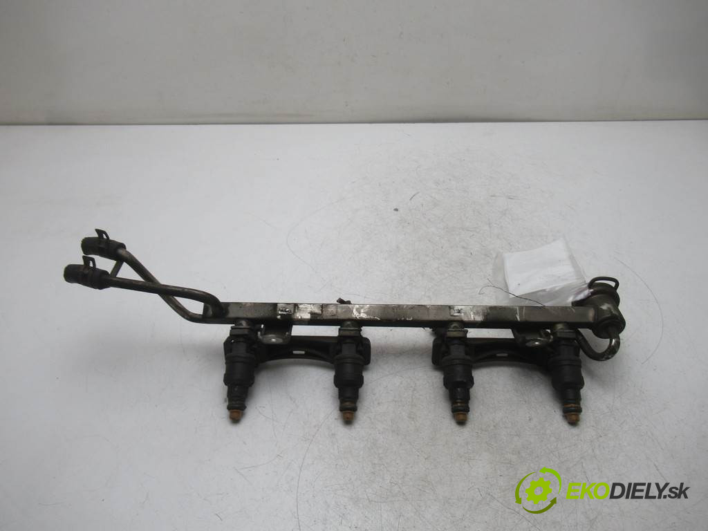 Audi A3 8L       0  lišta vstrekovacia vstrekovacie ventily 06A133681 0280150464