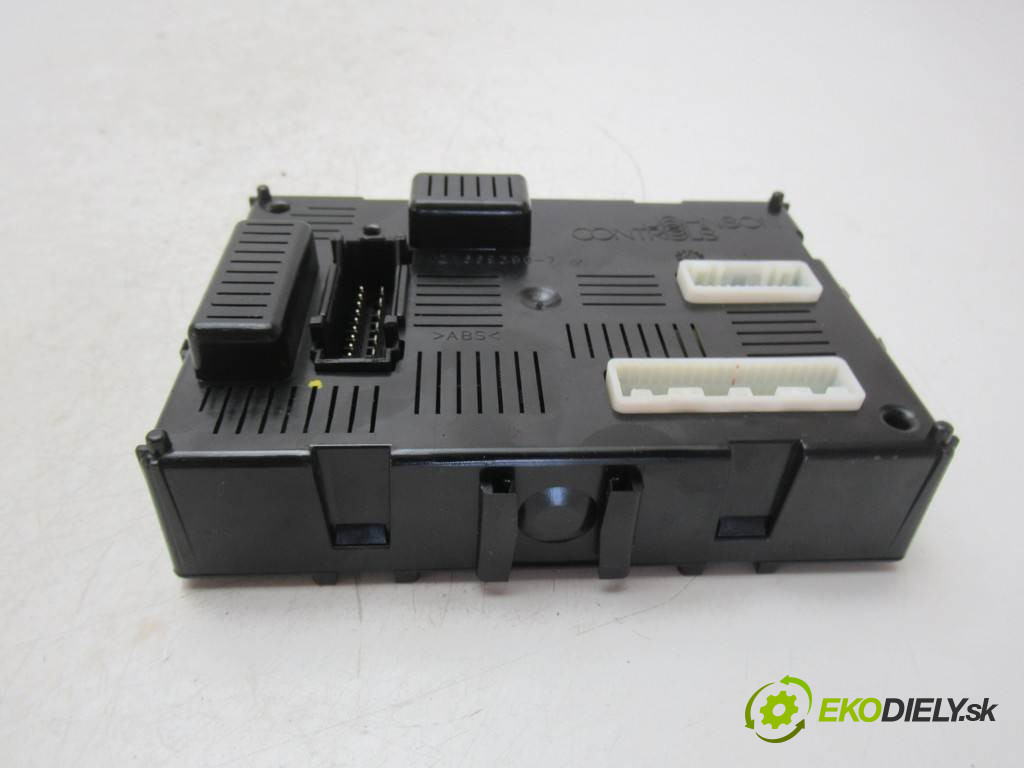 Nissan MICRA K12       0  modul bcm 284B2AX620