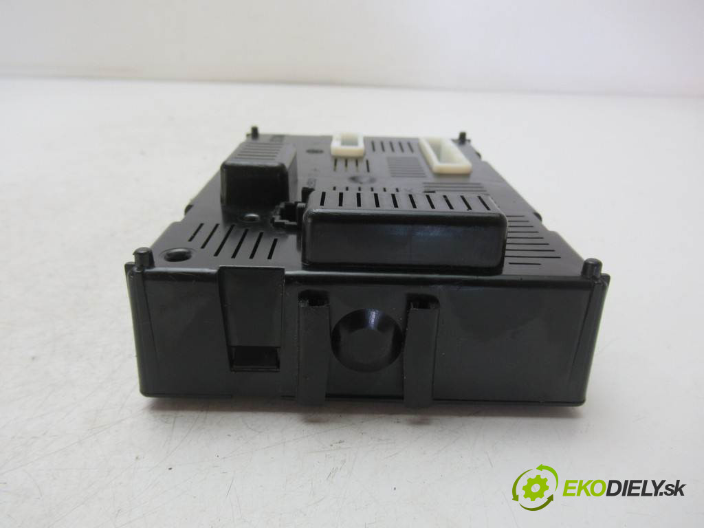 Nissan MICRA K12       0  modul bcm 284B2AX620