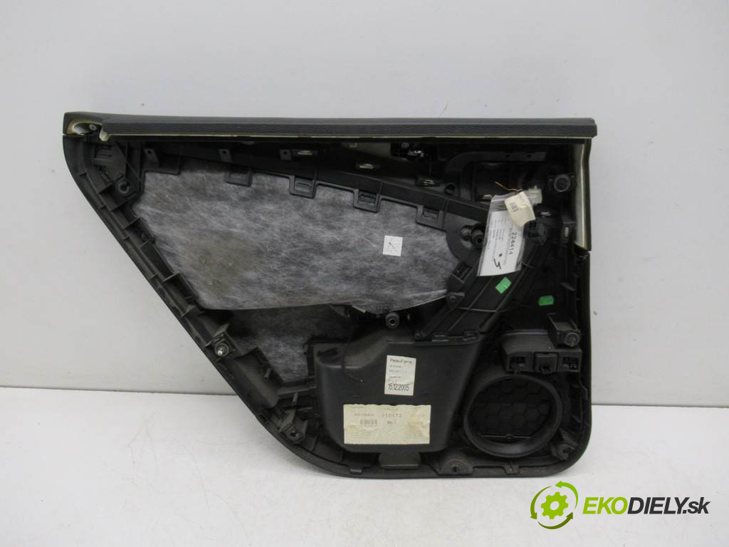 Volkswagen Passat B6       0  ča dveře zadní část pravý tapacír