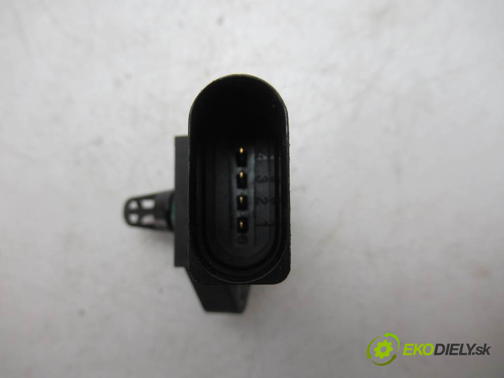 Skoda Octavia II       0  map senzor 038906051B