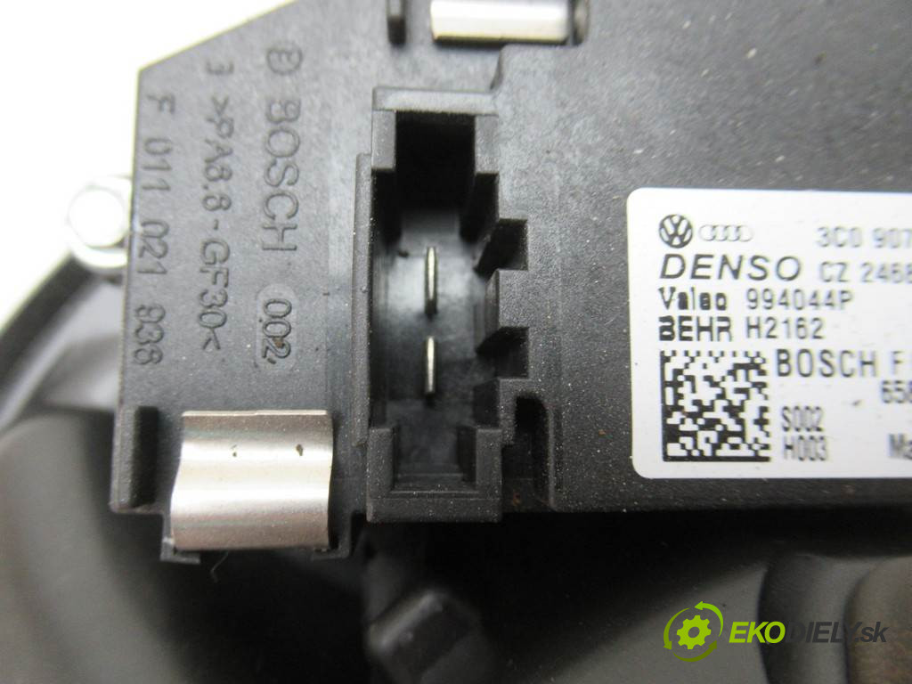 Skoda Octavia II       0  ventilátor ventilátor kúrenia 1K1820015E