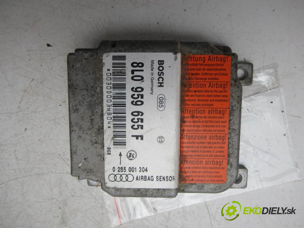 Audi A3 8L       0  senzor airbag 8L0959655F