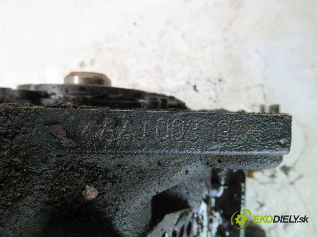 Volkswagen Bora       0  motor AZJ