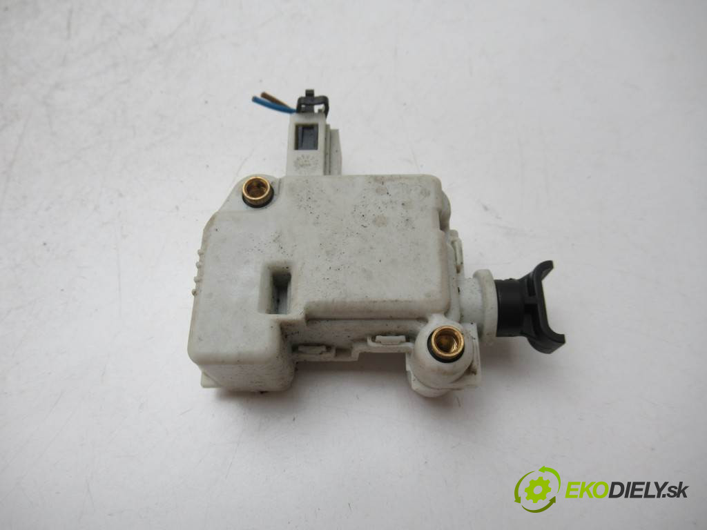 Volkswagen Bora       0  teleskop zámku dverí 3B5827061B