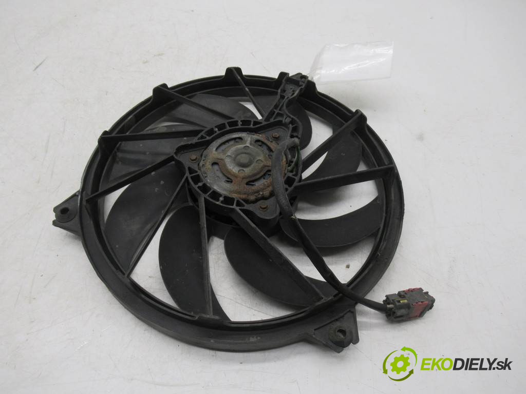 Peugeot 206       0  ventilátor chladiča