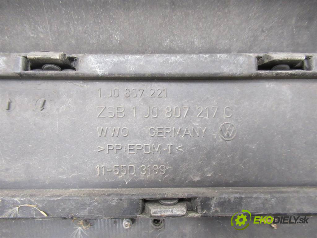 Volkswagen Golf IV       0  nárazník predný