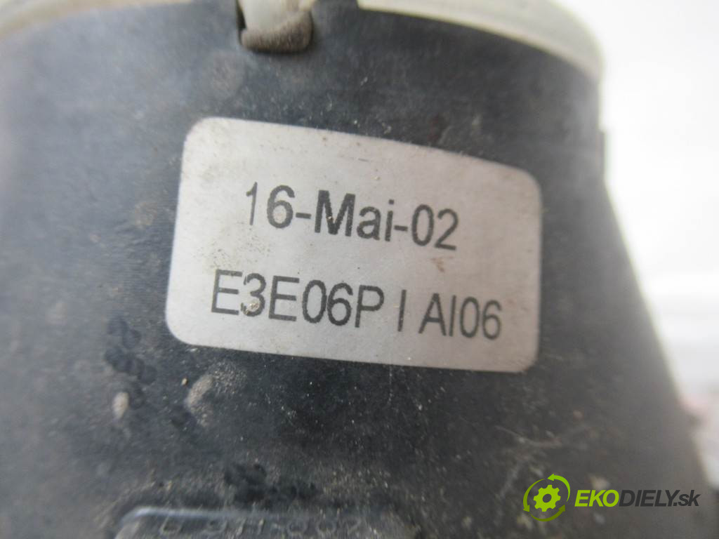 BMW 3 E46 LIFT       0  hmlové svetlo, hmlovka ľavy