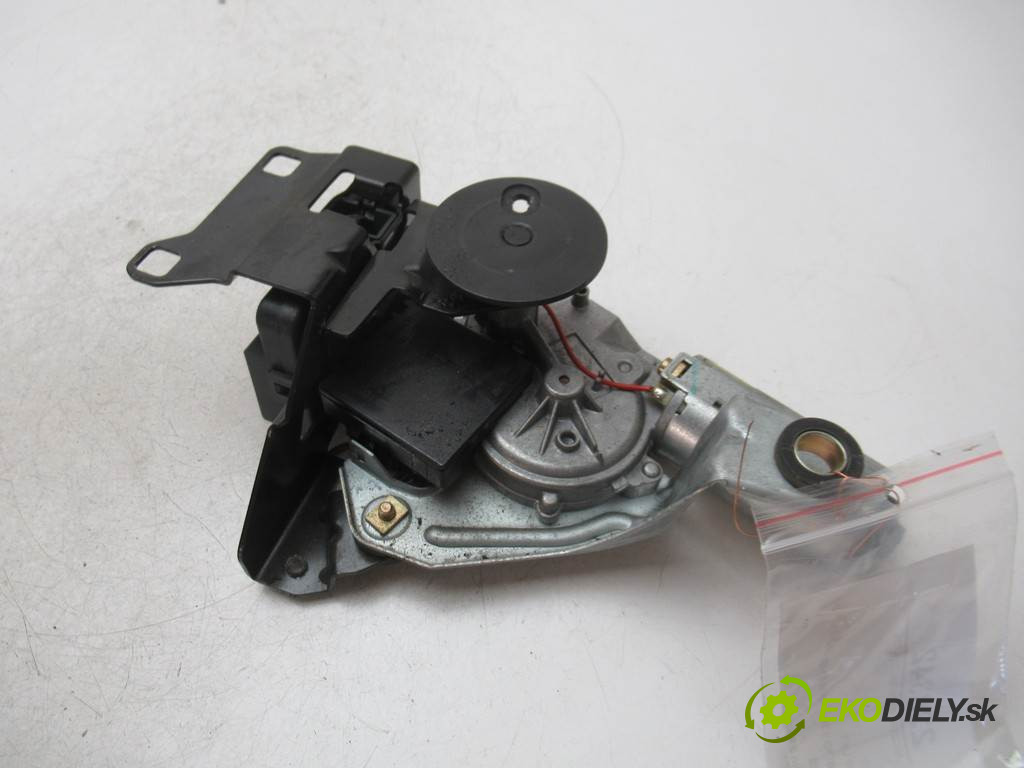 BMW 3 E46 LIFT       0  motorček stieračov zad 69036679
