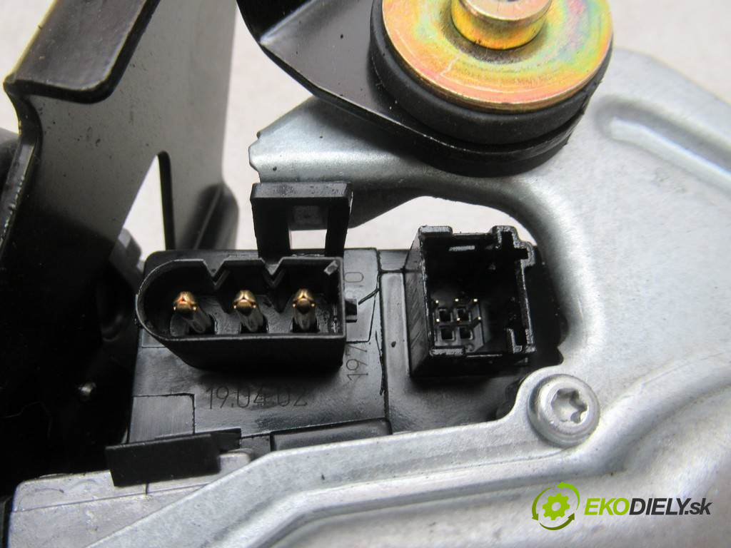 BMW 3 E46 LIFT       0  motorček stieračov zad 69036679