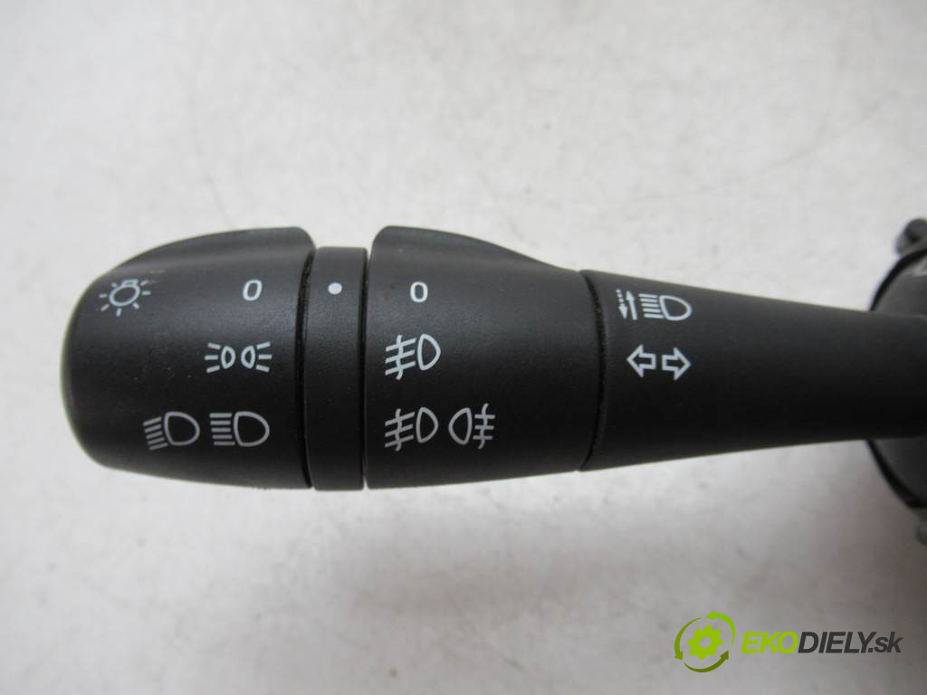 Dacia Duster I LIFT       0  prepínač smeroviek E1109576