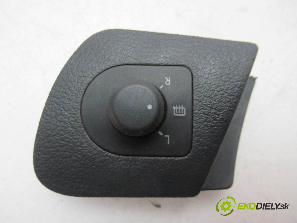 Skoda Octavia I LIFT       0  přepínač nastavení zpětných zrcátek 1U1959565L