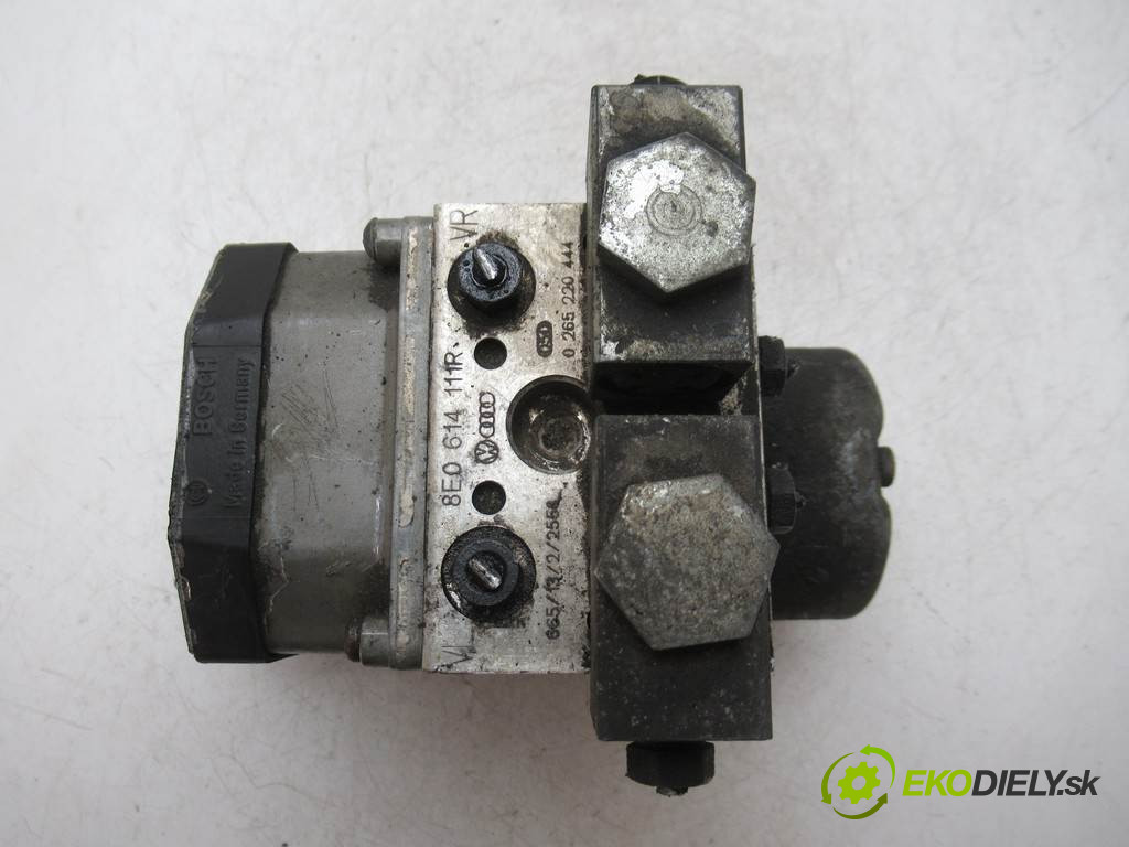 Audi A4 B5       0  pumpa abs 8E0614111R