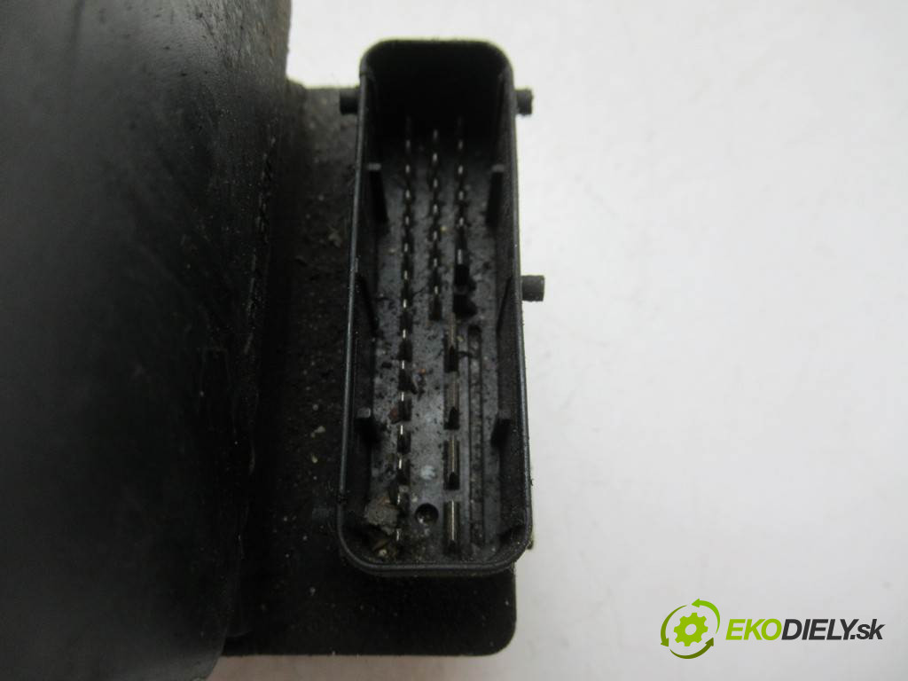Audi A4 B5       0  pumpa abs 8E0614111R