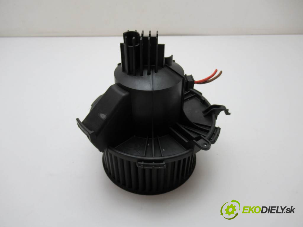 Opel Zafira B       0  ventilátor - topení