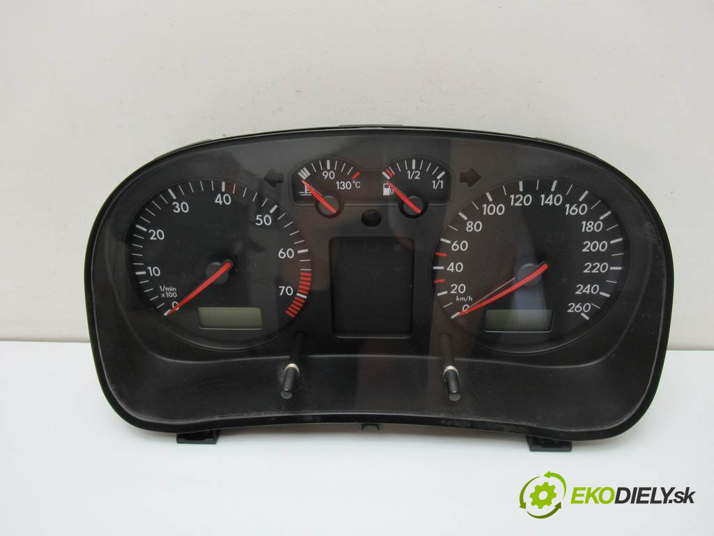 Volkswagen Golf IV       0  prístrojovka 1J0920801B