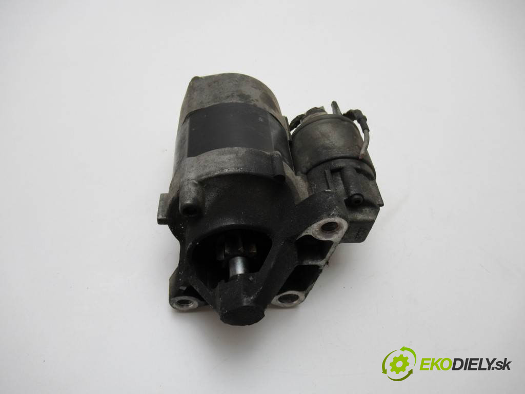 Renault Megane II LIFT       0  štartér 8200266777D