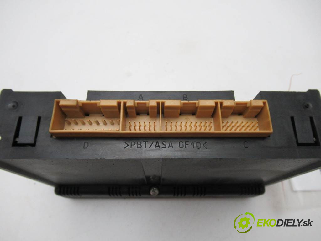 Audi A3 8L       0  panel ovládaní topení 8L0820043M