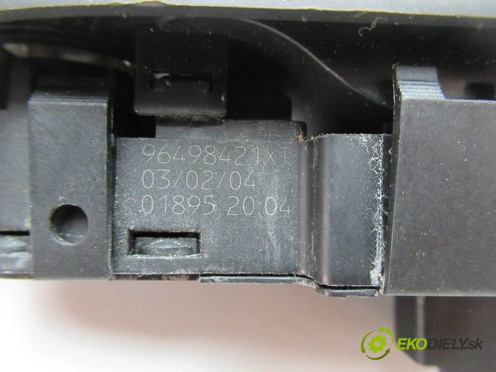 Peugeot 307 SW       0  přepínač oken 96498421XT