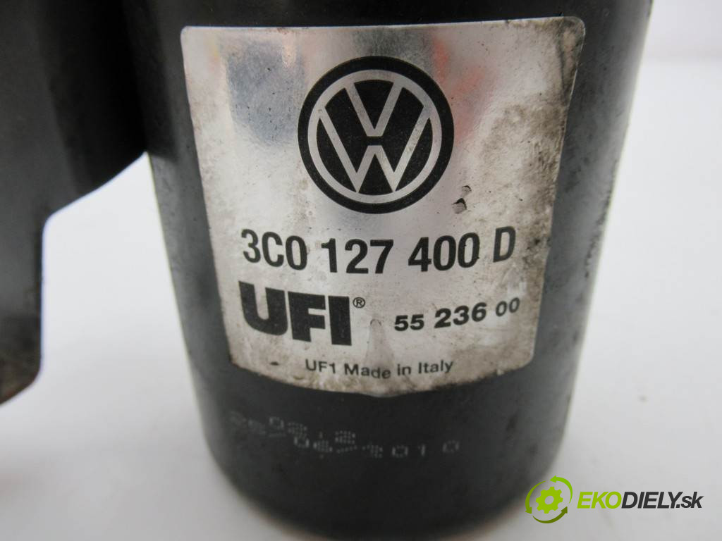 Volkswagen Passat B6       0  obal filtra paliva 3C0127400D