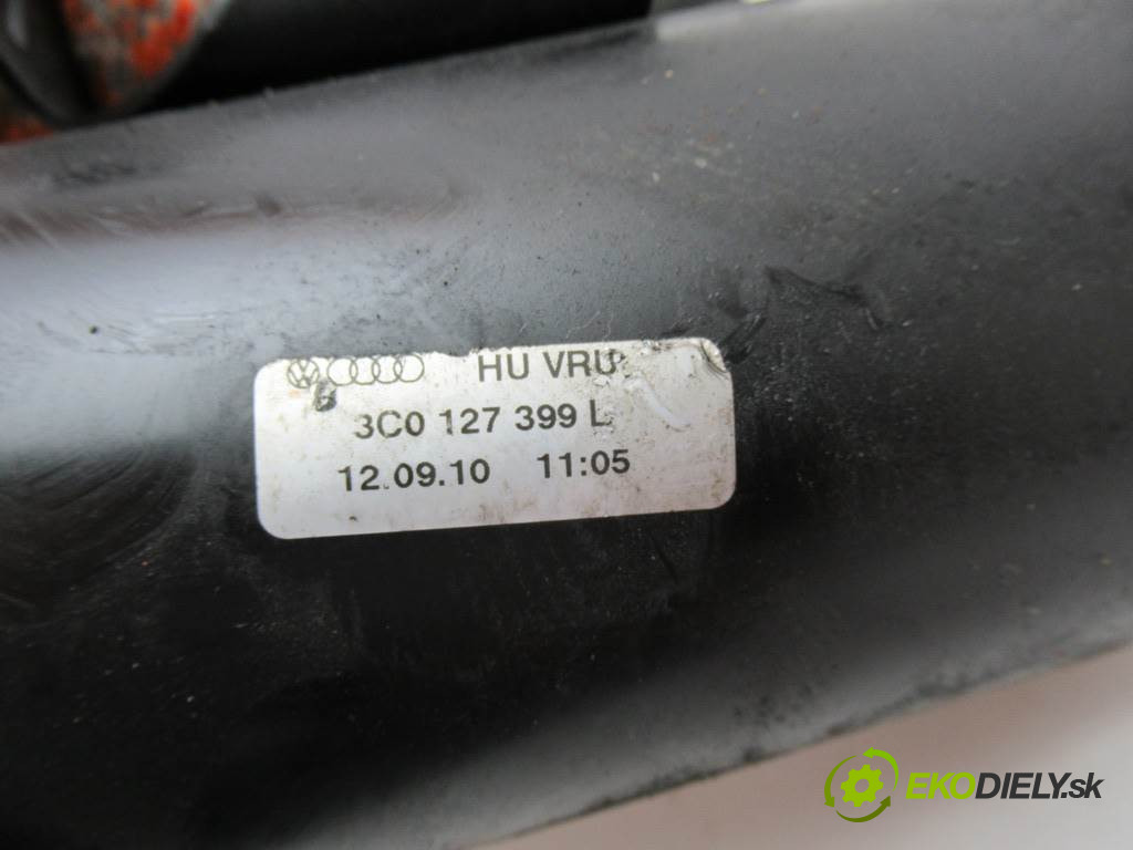 Volkswagen Passat B6       0  obal filtra paliva 3C0127400D