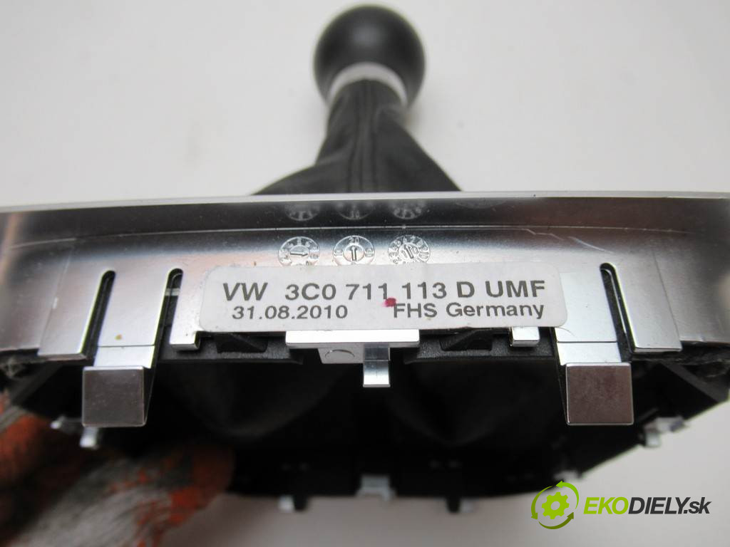 Volkswagen Passat B6       0  - manžeta - 3C0711113D
