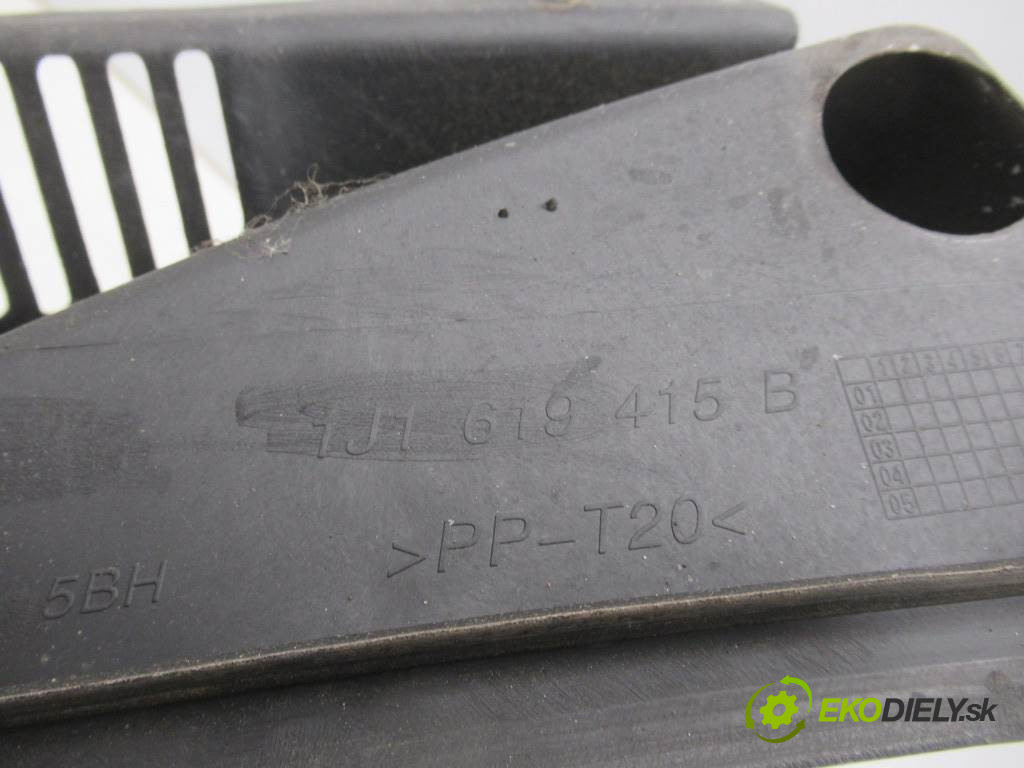 Volkswagen Golf IV       0  torpédo plast pod čelní okno