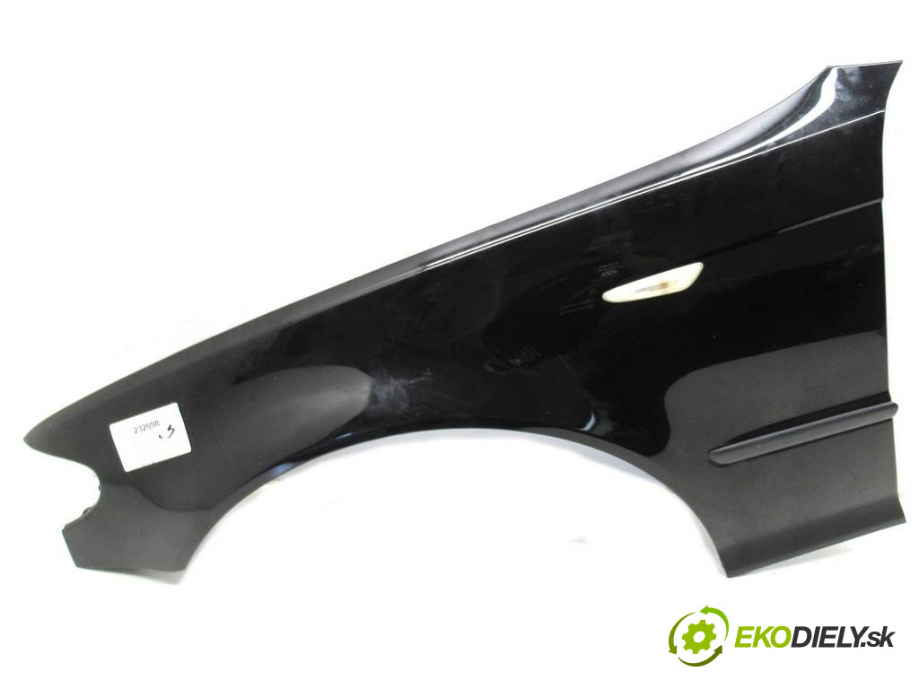 BMW 3 E46 LIFT       0  blatník predný ľavy