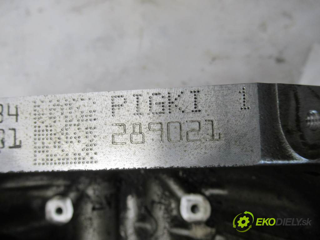 BMW F01 750i       0  blok motor N63B44A S63