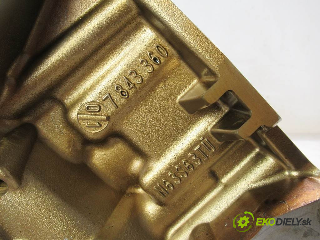 BMW F01 750i       0  blok motor N63B44A S63