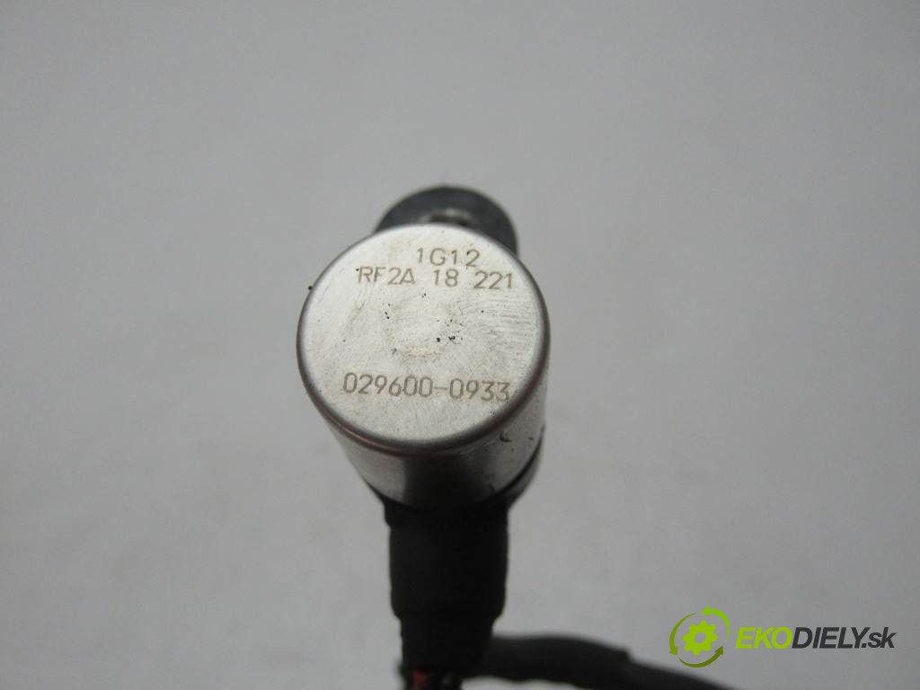Mazda 6       0  snímač pozície hriadeľa kľukového