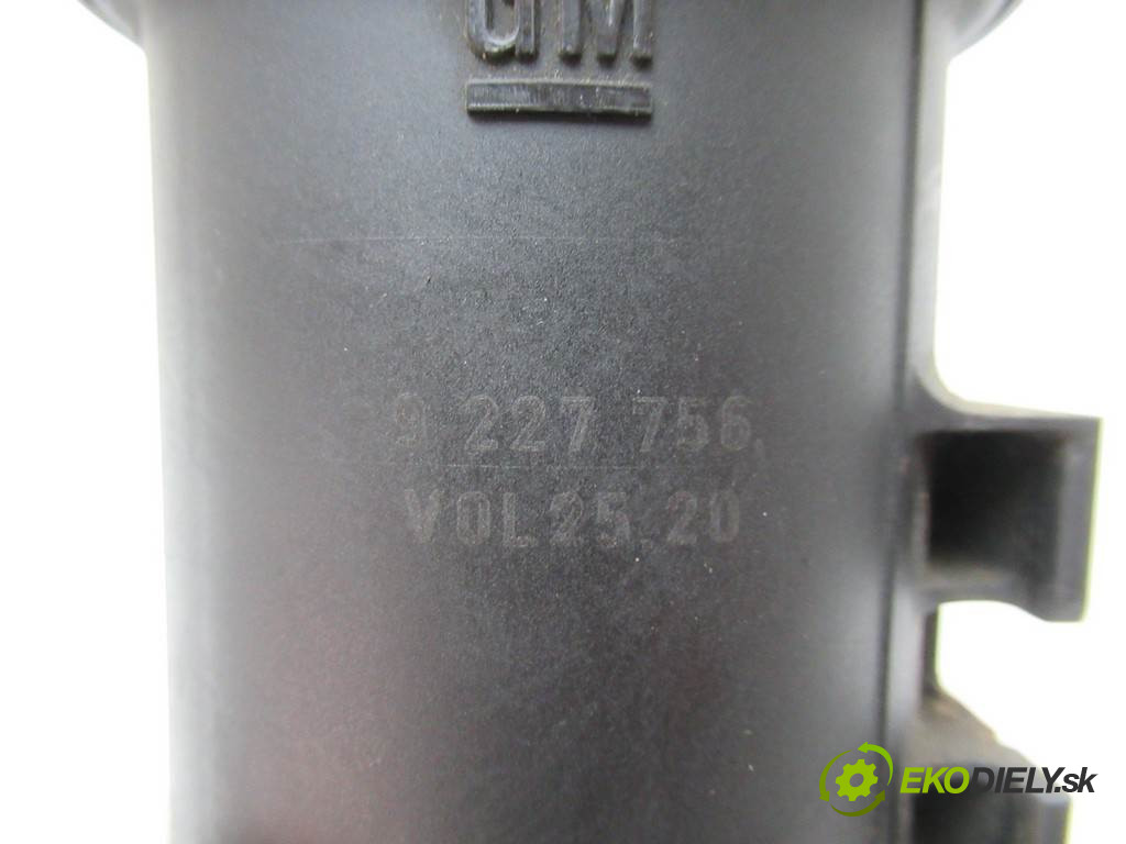 Opel Corsa C       0  obal filtra paliva 9227756